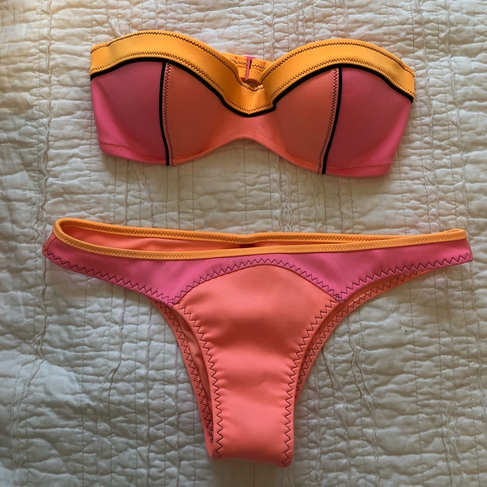 Victoria’s Secret Pink Colorblock Bikini